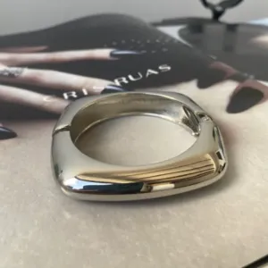 Bracelete Quadrado