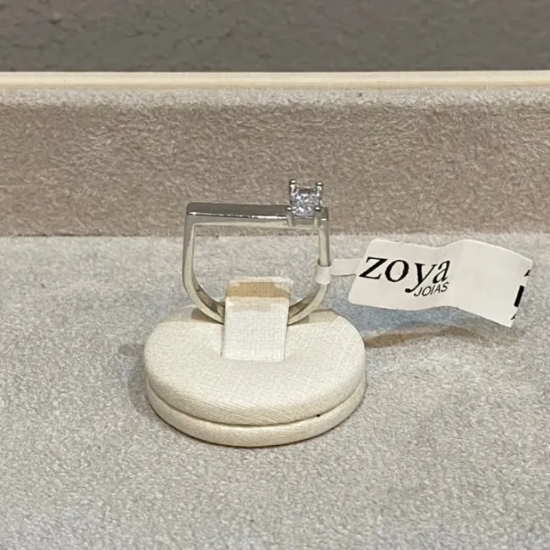 Anel Quadrado com Zircônia