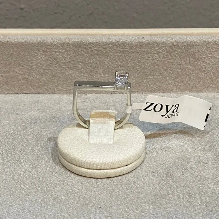 Anel Quadrado com Zircônia